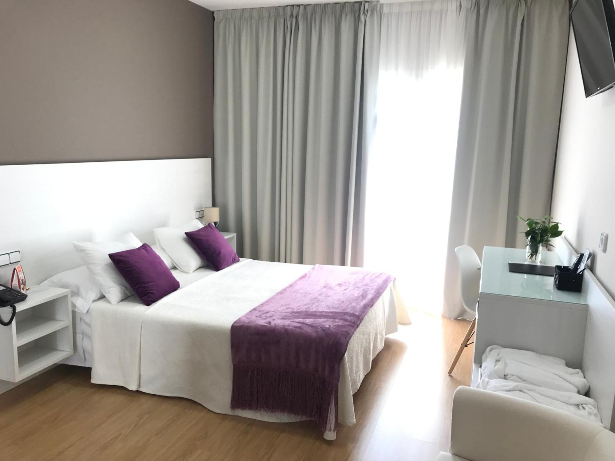 Hotel Nuevo Vichona サンシェンショ 部屋 写真